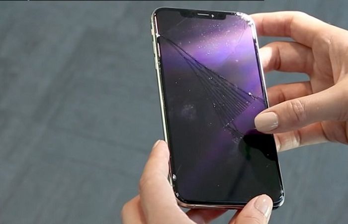 Thay mặt kính iphone XS tại Đà Nẵng