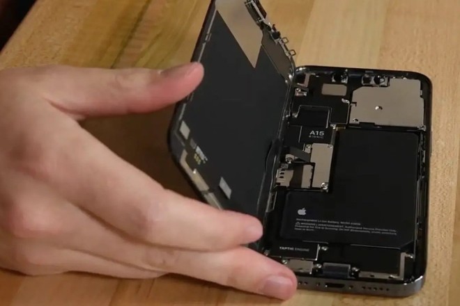 Thay màn hình iPhone 13 tại Đà Nẵng